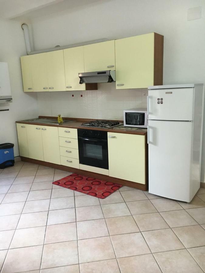 Res. Centro Storico Appartement Fano Buitenkant foto